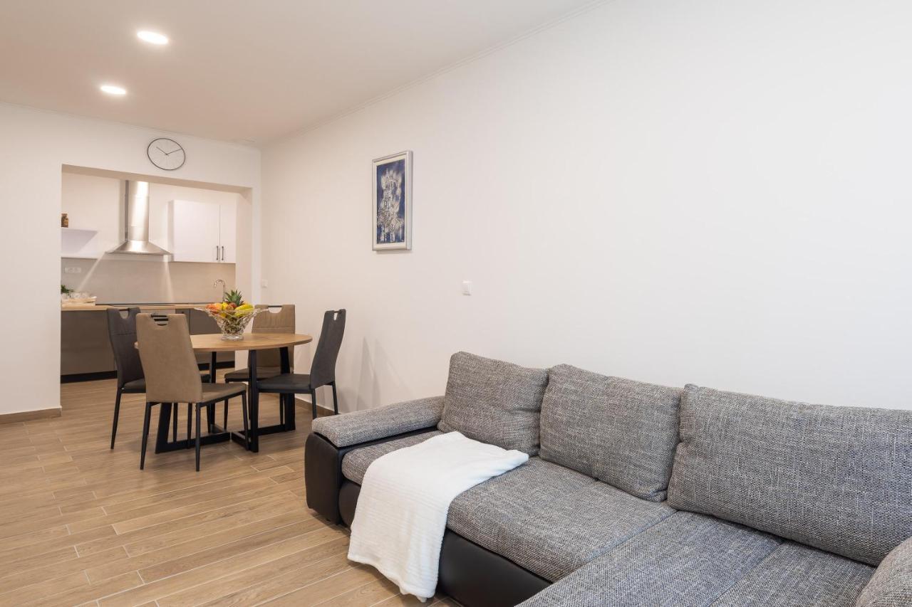 Direct Beach Apartments Jesenice  Extérieur photo