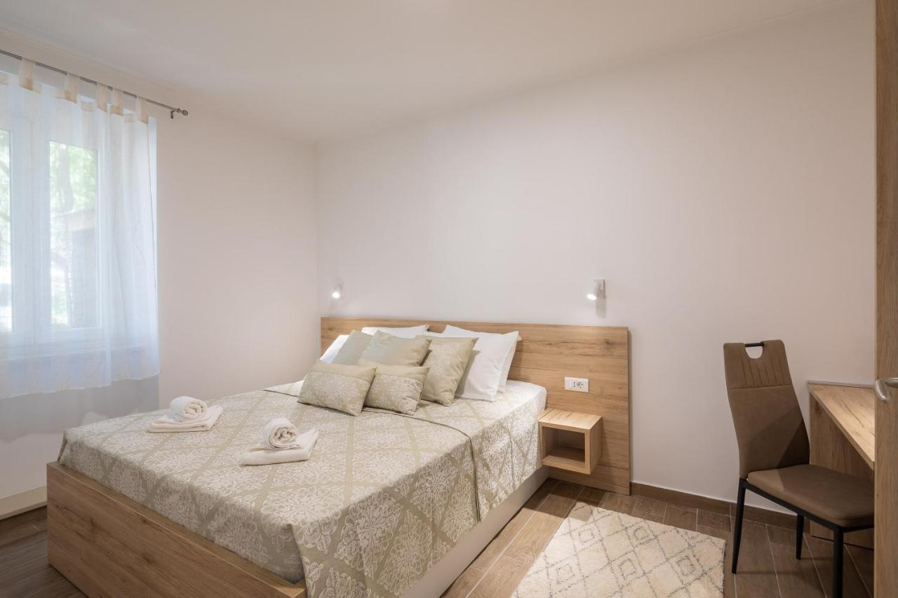 Direct Beach Apartments Jesenice  Extérieur photo