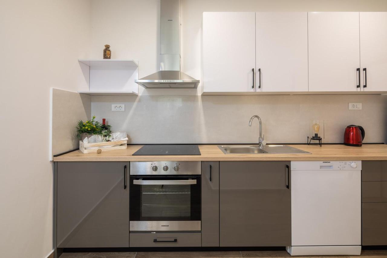 Direct Beach Apartments Jesenice  Extérieur photo