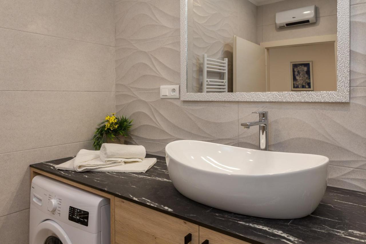 Direct Beach Apartments Jesenice  Extérieur photo