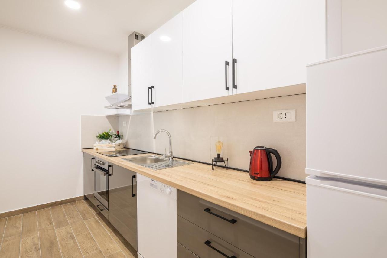 Direct Beach Apartments Jesenice  Extérieur photo
